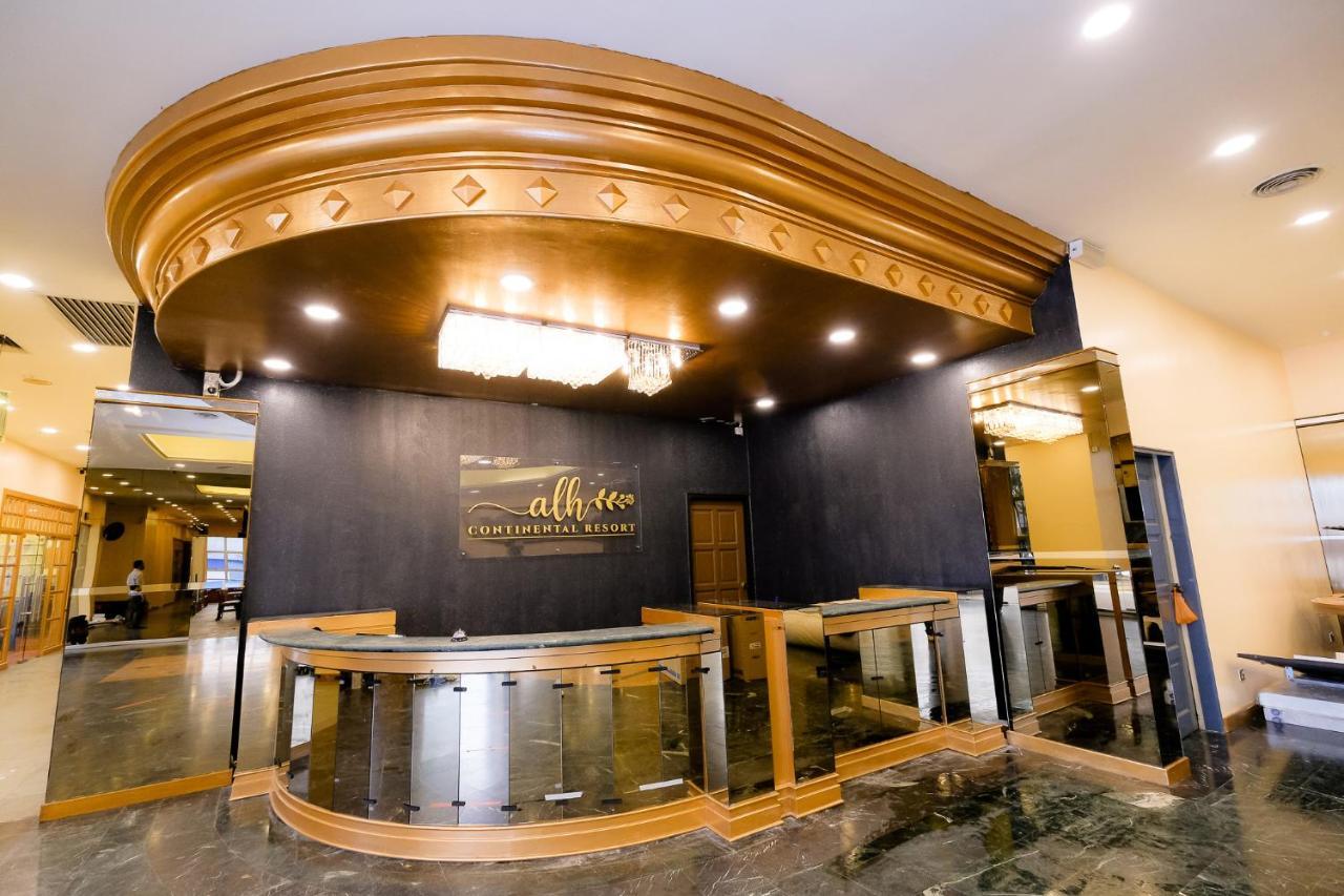 Super Oyo Capital O 90146 Alh Continental Resort Karak 외부 사진