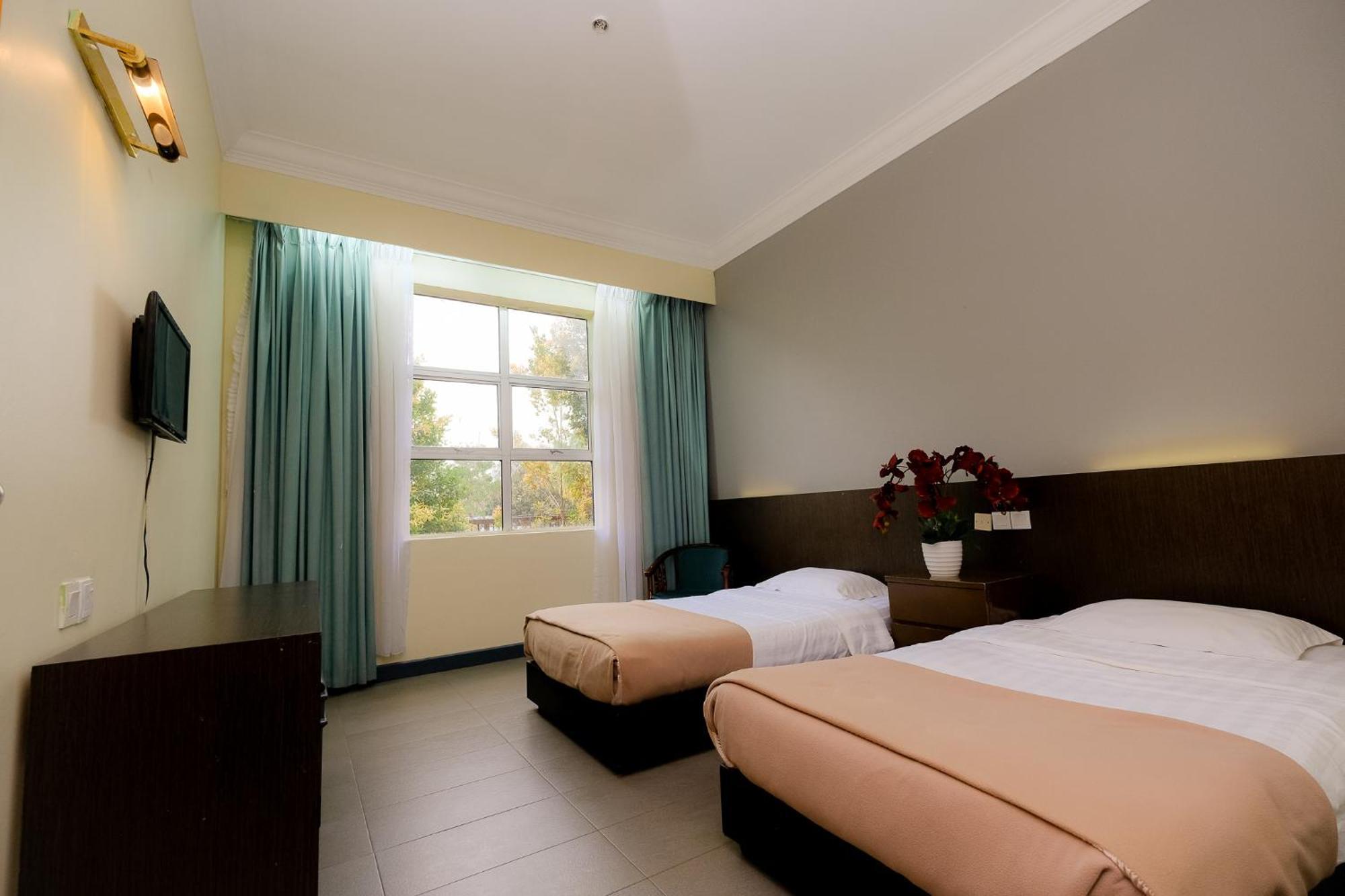 Super Oyo Capital O 90146 Alh Continental Resort Karak 외부 사진