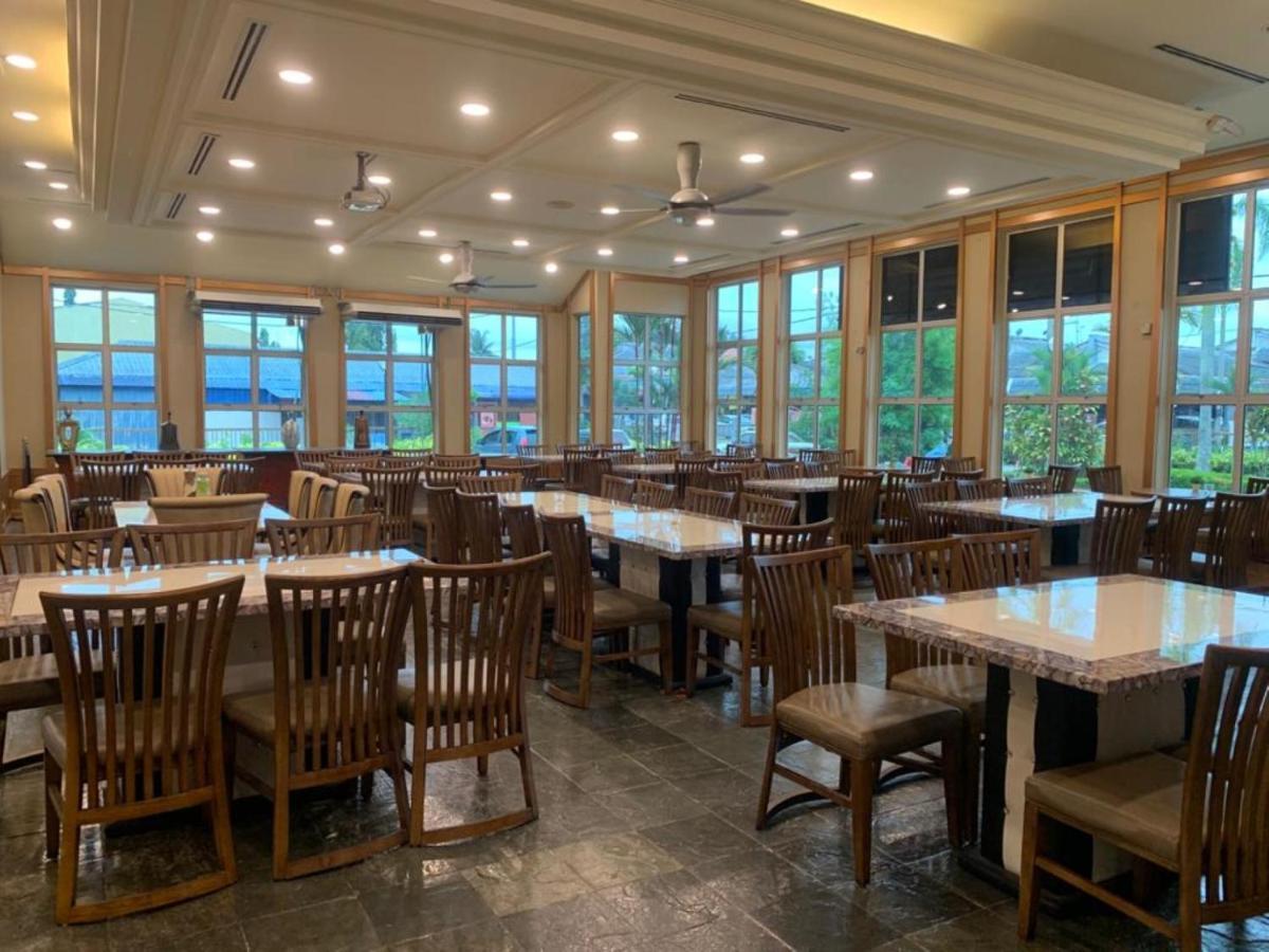 Super Oyo Capital O 90146 Alh Continental Resort Karak 외부 사진