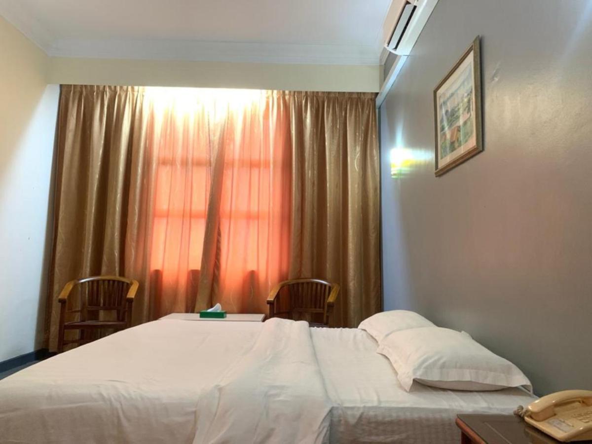 Super Oyo Capital O 90146 Alh Continental Resort Karak 외부 사진